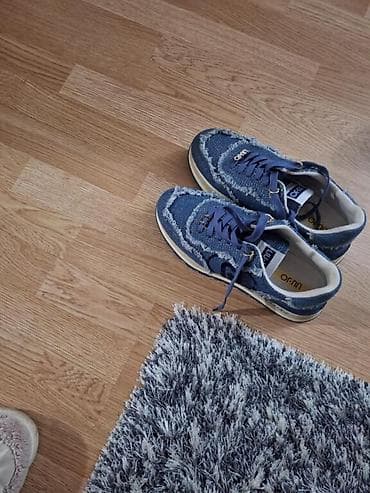 Liu Jo ženske patike – denim look - Model: Liu Jo urbane patike sa na lalafo.rs — 1 Liu Jo ženske patike – denim look - Model: Liu Jo urbane patike sa — 1