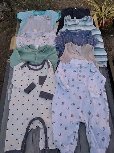 Paket za bebe za 0-3 mesesa . Ima 10 stvarcica i sve ide za 1000 din na lalafo.rs — 1 Paket za bebe za 0-3 mesesa . Ima 10 stvarcica i sve ide za 1000 din — 1