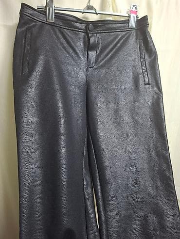 Ženske pantalone uskog kroja u crnoj boji, sa efektom kože/satenastim na lalafo.rs — 2 Ženske pantalone uskog kroja u crnoj boji, sa efektom kože/satenastim — 2