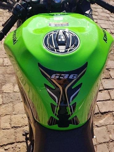 Transport: Kawasaki 636 - tank pad - cep - 1241 📌 opis: samolepljivi protektori at lalafo.rs — 5 Transport: Kawasaki 636 - tank pad - cep - 1241 📌 opis: samolepljivi protektori — 5