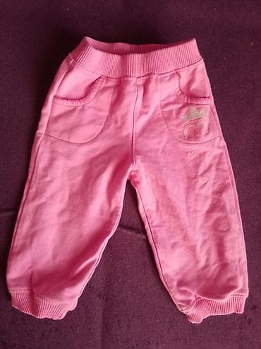 Trenerka za devojcice za uzrast od 6meseci vel.68 na lalafo.rs — 1 Trenerka za devojcice za uzrast od 6meseci vel.68 — 1