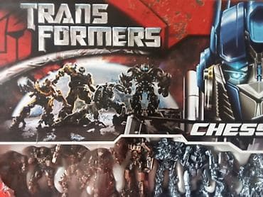 Transformers šah – komplet figura - Tematski šahovski set nadahnut na lalafo.rs Transformers šah – komplet figura - Tematski šahovski set nadahnut
