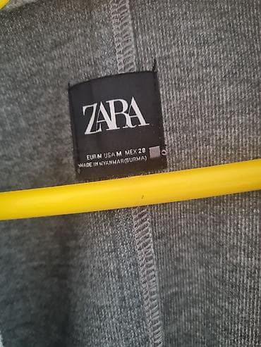 Zara kaput u M velicini, jednom nosen, bez ostecenja, model je bez na lalafo.rs — 3 Zara kaput u M velicini, jednom nosen, bez ostecenja, model je bez — 3
