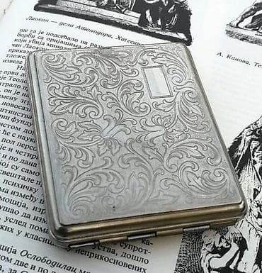 Stara, vrlo dobro očuvana tabakera. Predivna, Vintage, Očuvana na lalafo.rs — 4 Stara, vrlo dobro očuvana tabakera. Predivna, Vintage, Očuvana — 4