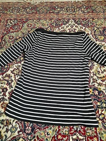 Ženska prugasta majica dugih 3/4 rukava - Boja i dezen: crno‑bele na lalafo.rs — 1 Ženska prugasta majica dugih 3/4 rukava - Boja i dezen: crno‑bele — 1