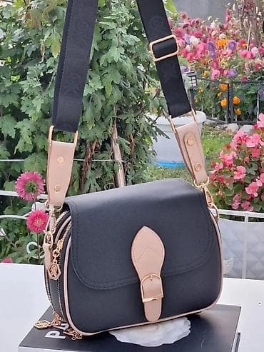 Ženska crossbody torba sa dva odvojena rajsferšlus pregrada - Model at lalafo.rs — 6 Ženska crossbody torba sa dva odvojena rajsferšlus pregrada - Model — 6