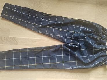 Ženske dječje pantalone sa kariranim uzorkom, nemaju oštećenja na lalafo.rs — 2 Ženske dječje pantalone sa kariranim uzorkom, nemaju oštećenja — 2