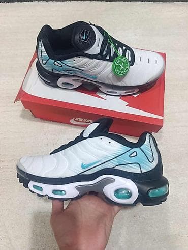 Tn Nike Plus COY
A KLASA
41-46
8300 din ik at lalafo.rs — 3 Tn Nike Plus COY
A KLASA
41-46
8300 din ik — 3