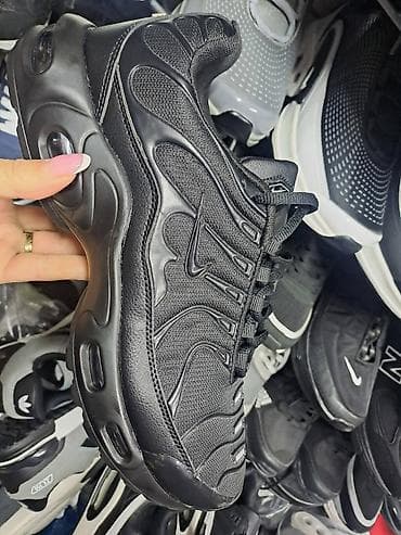 Tn 36- 46
Cena 3100 din
ik
pt na lalafo.rs Tn 36- 46
Cena 3100 din
ik
pt