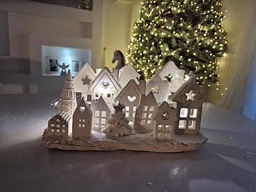 Novogodišnja dekoracija – svetleće zimsko selo - Elegantno belo na lalafo.rs — 1 Novogodišnja dekoracija – svetleće zimsko selo - Elegantno belo — 1