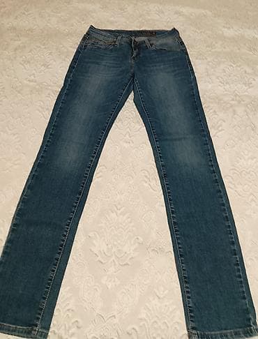 Legend jeans farmerke 27/32 ravan model, puno elastina poluobim u na lalafo.rs — 1 Legend jeans farmerke 27/32 ravan model, puno elastina poluobim u — 1