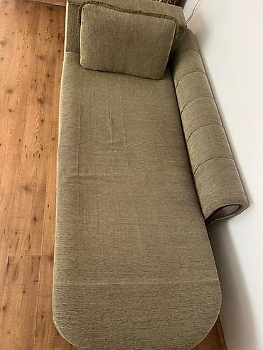 Zelena tapacirana ležaljka/sofa sa bočnim naslonom. - Dizajn at lalafo.rs — 2 Zelena tapacirana ležaljka/sofa sa bočnim naslonom. - Dizajn — 2