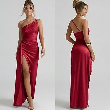 Elegantna duga haljina na jedno rame
2800 din
S M L na lalafo.rs Elegantna duga haljina na jedno rame
2800 din
S M L