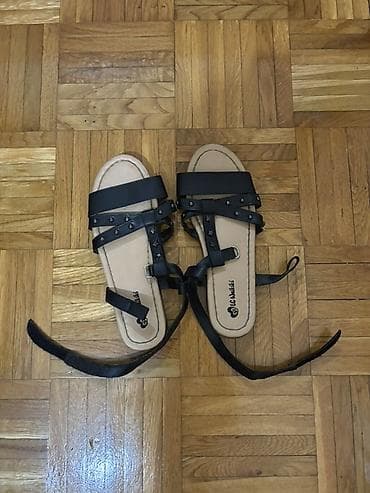 Ženska obuća Brojevi:od 37 do 39 Sandale i baletanke su po 400 na lalafo.rs — 1 Ženska obuća Brojevi:od 37 do 39 Sandale i baletanke su po 400 — 1