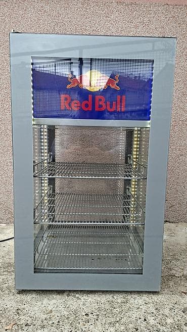 Profesionalni Red Bull rashladni mini vitrina frižider - Brendirana na lalafo.rs — 1 Profesionalni Red Bull rashladni mini vitrina frižider - Brendirana — 1