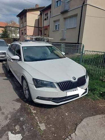 KARAVAN ZADNJA DESNA VRATA ZA ŠKODA SUPERB OD 2015. DO 2019. GOD. | na lalafo.rs KARAVAN ZADNJA DESNA VRATA ZA ŠKODA SUPERB OD 2015. DO 2019. GOD. |