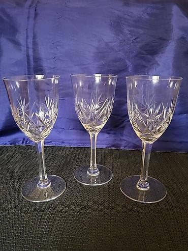 Case kristal za vino iz 70ih. Case za vino,kristalne sa na lalafo.rs — 5 Case kristal za vino iz 70ih. Case za vino,kristalne sa — 5