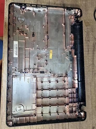 Donje kuciste za Asus X540U X543U.
✨ Ispravno na lalafo.rs Donje kuciste za Asus X540U X543U.
✨ Ispravno