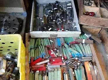 Alat iz radionice na prodaju 🏭 Na prodaju alat iz masinske radionice 🔧 na lalafo.rs — 10 Alat iz radionice na prodaju 🏭 Na prodaju alat iz masinske radionice 🔧 — 10