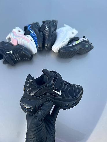 Sneakers: 04. Tn dečiji na čičak od 25 do 30 4000 din🌸🌸 at lalafo.rs — 5 Sneakers: 04. Tn dečiji na čičak od 25 do 30 4000 din🌸🌸 — 5