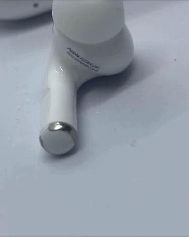 Apple AirPods Pro (2. generacija) sa MagSafe kućištem za punjenje na lalafo.rs — 9 Apple AirPods Pro (2. generacija) sa MagSafe kućištem za punjenje — 9
