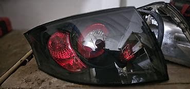 Audi TT (tip 8N, 6). Zadnja stop svetla na lalafo.rs Audi TT (tip 8N, 6). Zadnja stop svetla