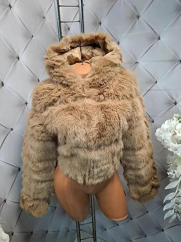 sako laneni: Kratka ženska jakna od veštačkog krzna sa kapuljačom - Model: puf at lalafo.rs — 2 sako laneni: Kratka ženska jakna od veštačkog krzna sa kapuljačom - Model: puf — 2