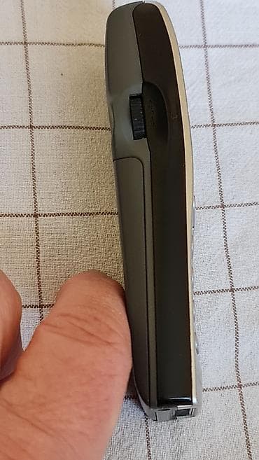 kom sa etiketom: Sony CMD-J70 mobilni telefon (klasik) - Monohromatski LCD ekran sa at lalafo.rs — 7 kom sa etiketom: Sony CMD-J70 mobilni telefon (klasik) - Monohromatski LCD ekran sa — 7