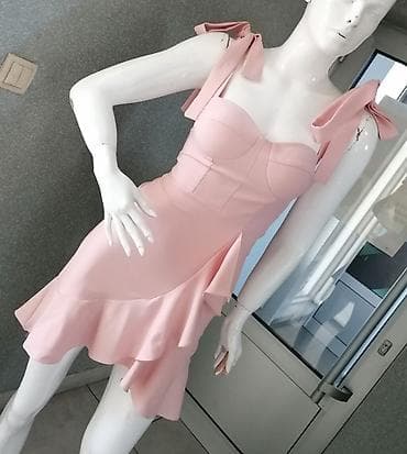 Predivna haljina jednom nošena Za svaku priliku Sa dosta elastina na lalafo.rs — 4 Predivna haljina jednom nošena Za svaku priliku Sa dosta elastina — 4