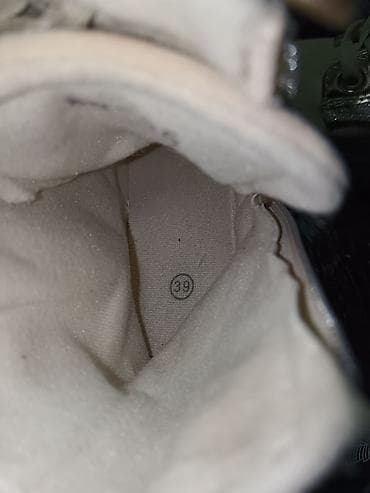 Ženske patike/čizme sa platformom – broj 39. - Dizajn: kombinacija na lalafo.rs — 3 Ženske patike/čizme sa platformom – broj 39. - Dizajn: kombinacija — 3