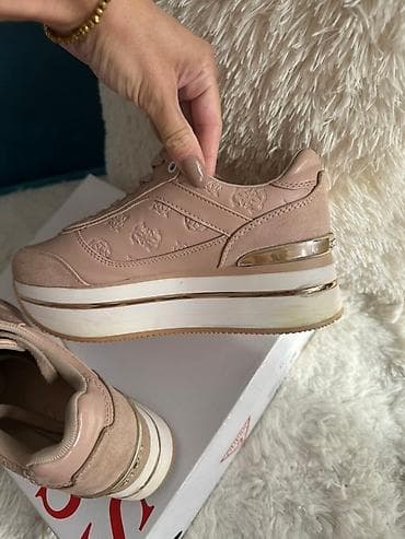 GUESS orginal patike - Boja: puder/nude roze - Materijali na lalafo.rs — 4 GUESS orginal patike - Boja: puder/nude roze - Materijali — 4