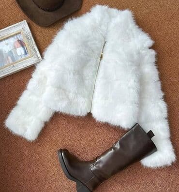 Nove bundice. od s do l. poručivanje u inbox. 6500 dinara na lalafo.rs Nove bundice. od s do l. poručivanje u inbox. 6500 dinara