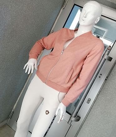 Duks predivan kao nov
Odgovara Vel S M na lalafo.rs — 3 Duks predivan kao nov
Odgovara Vel S M — 3