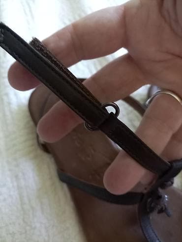 Kožne,br 38 1200 din.Tamaris kožne br 40 u odličnom na lalafo.rs — 8 Kožne,br 38 1200 din.Tamaris kožne br 40 u odličnom — 8