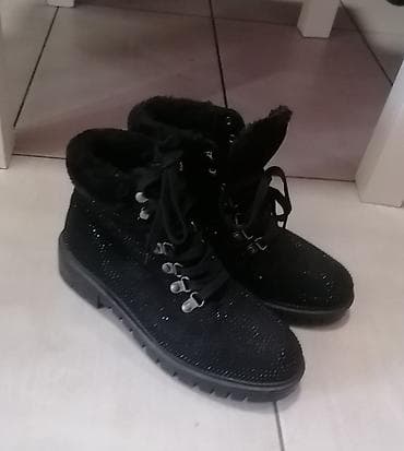 Presavrsene, prepune cirkona Br 38 Obuvene samo par puta Besprekorne na lalafo.rs — 2 Presavrsene, prepune cirkona Br 38 Obuvene samo par puta Besprekorne — 2