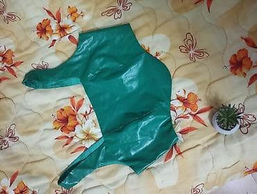 Zeleni ženski korset/top bez rukava - Materijal: sjajna eko koža na lalafo.rs Zeleni ženski korset/top bez rukava - Materijal: sjajna eko koža