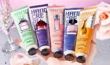 cista koza broj: 🌸 MIRISNA NEGA KOJA STANE U SVAKU TORBICU! 🌸 Obradujte sebe ili na lalafo.rs — 4 cista koza broj: 🌸 MIRISNA NEGA KOJA STANE U SVAKU TORBICU! 🌸 Obradujte sebe ili — 4