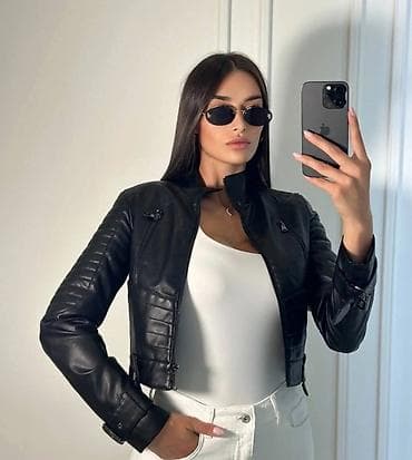 Ε½enska biker koΕΎna jakna β J&J - Kroj: kraΔa, strukirana silueta na lalafo.rs Ε½enska biker koΕΎna jakna β J&J - Kroj: kraΔa, strukirana silueta