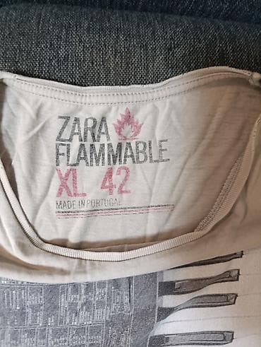 Zara majica sa printom sintisajzera/klavijature - Brend/model: Zara na lalafo.rs — 3 Zara majica sa printom sintisajzera/klavijature - Brend/model: Zara — 3