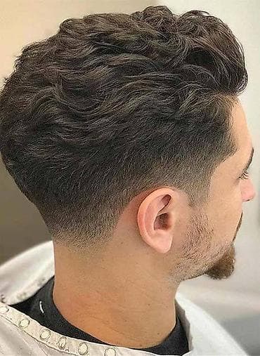 Muško šišanje – low fade sa teksturisanim gornjim delom - na lalafo.rs Muško šišanje – low fade sa teksturisanim gornjim delom -