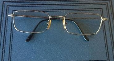 Klasičan ram za naočare. Dobro očuvan - bez posebnih tragova na lalafo.rs — 1 Klasičan ram za naočare. Dobro očuvan - bez posebnih tragova — 1