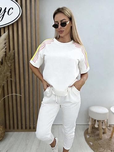 Sweatsuit Sets: 04. Komplet trenerka 3.800 dinara A at lalafo.rs — 5 Sweatsuit Sets: 04. Komplet trenerka 3.800 dinara A — 5