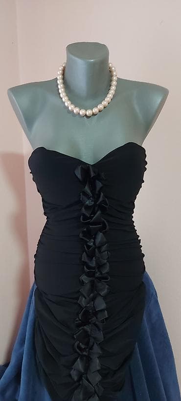 pantalone butiku ali: Savršena haljinica za izlazak,ima elastina malo,uz telo ide,bez na lalafo.rs — 3 pantalone butiku ali: Savršena haljinica za izlazak,ima elastina malo,uz telo ide,bez — 3