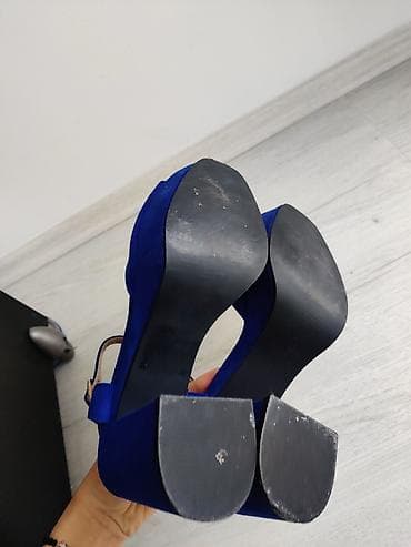 Fenomenalne sandale, jednom obuvene Broj odgovara 37, duzina gazista na lalafo.rs — 6 Fenomenalne sandale, jednom obuvene Broj odgovara 37, duzina gazista — 6