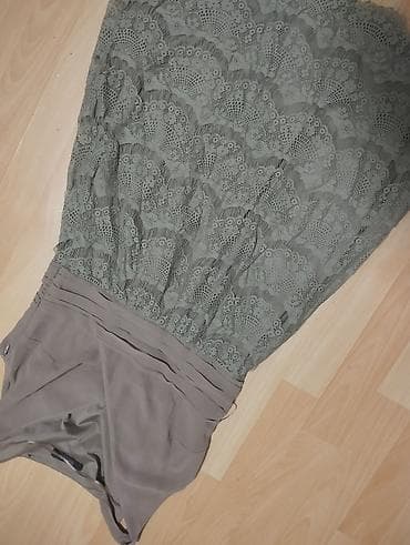 Elegantna ženska haljina bez naramenica - Kroj: duga, uska u struku na lalafo.rs Elegantna ženska haljina bez naramenica - Kroj: duga, uska u struku