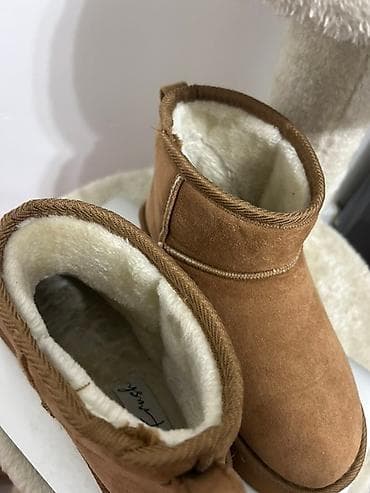 Ugg obuća 38, bоја - Braon na lalafo.rs — 3 Ugg obuća 38, bоја - Braon — 3