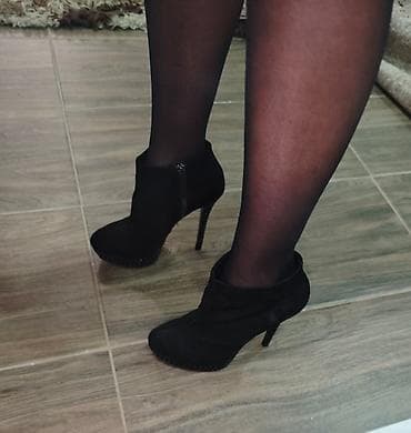 Crne ženske ankle čizme na visoku potpeticu. - Model: antilop/velur na lalafo.rs — 4 Crne ženske ankle čizme na visoku potpeticu. - Model: antilop/velur — 4