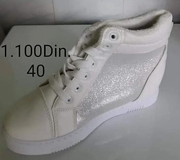 Beli ženski patike/gležnjače sa skrivenom platformom. Model sa na lalafo.rs — 2 Beli ženski patike/gležnjače sa skrivenom platformom. Model sa — 2