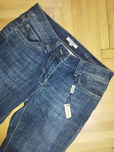 kom sa etiketom: Farmerke nove sa etiketom
smetaju u ormaru at lalafo.rs — 2 kom sa etiketom: Farmerke nove sa etiketom
smetaju u ormaru — 2