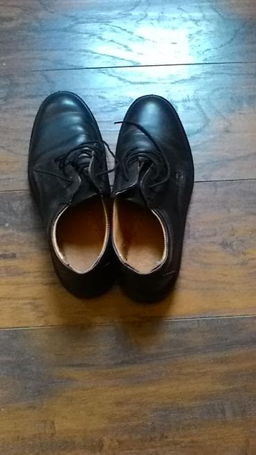 Skoro nove, dva tri puta obuvene ali velike pa su u prodaji, vrlo na lalafo.rs Skoro nove, dva tri puta obuvene ali velike pa su u prodaji, vrlo